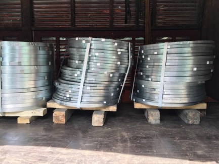 Tại Sao Dây Đai Thép Là Lựa Chọn Hàng Đầu Trong Đóng Gói Hàng Hóa Tải Trọng Lớn?