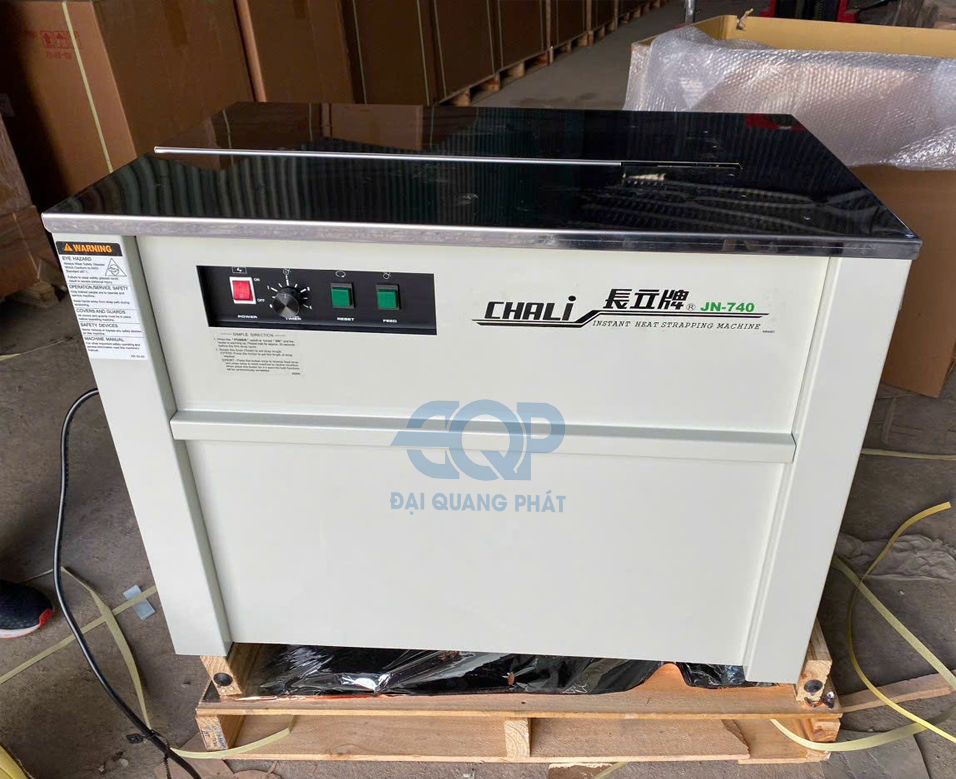 Máy đóng đai thùng bán tự động CHALI JN-740
